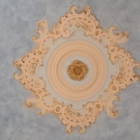 Art In Center Panzió Catania-Fontanarossai nemzetközi repülőtér Kültér fotó