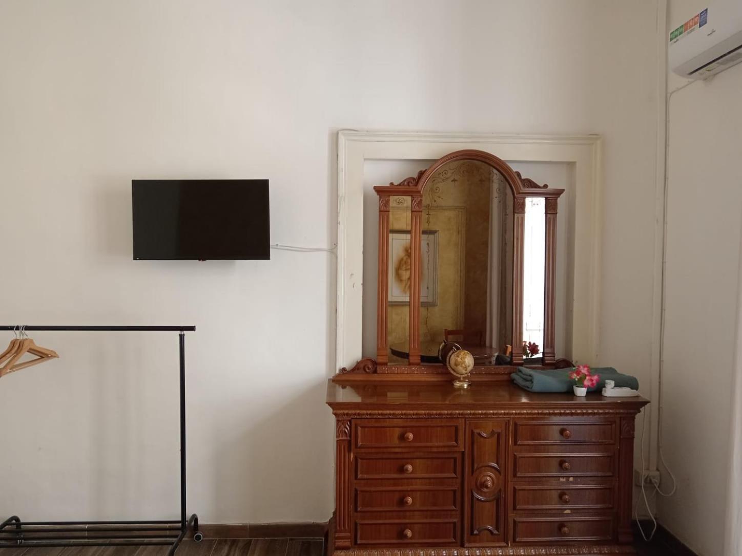 Art In Center Panzió Catania-Fontanarossai nemzetközi repülőtér Kültér fotó