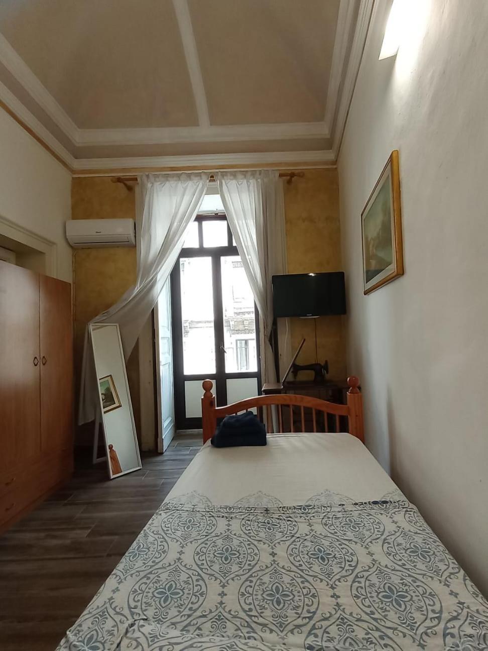 Art In Center Panzió Catania-Fontanarossai nemzetközi repülőtér Kültér fotó