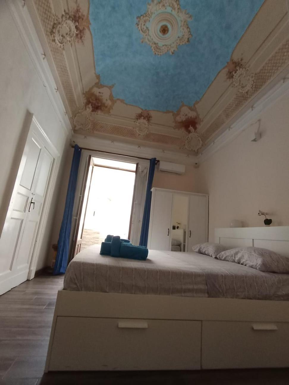 Art In Center Panzió Catania-Fontanarossai nemzetközi repülőtér Kültér fotó